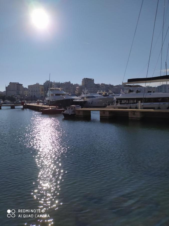 피레아스 Με Θεα Το Λιμανι 아파트 외부 사진